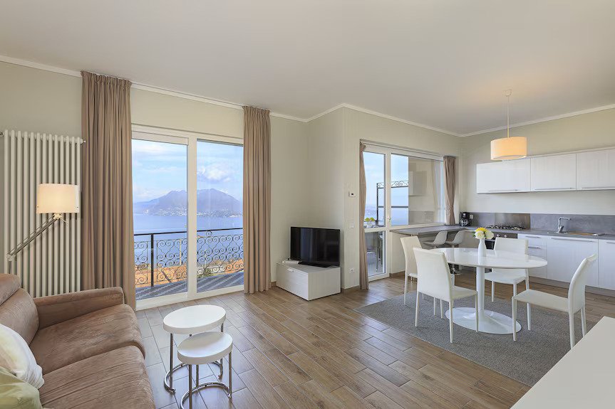 Lake view apartments Thanisandra